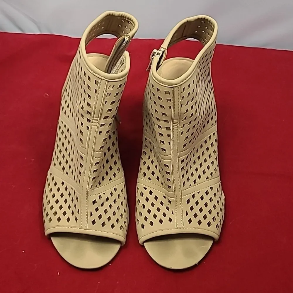 Clean Girl Neutral Block Heels Size 9 Euro Summer Cutout Booties Nude
